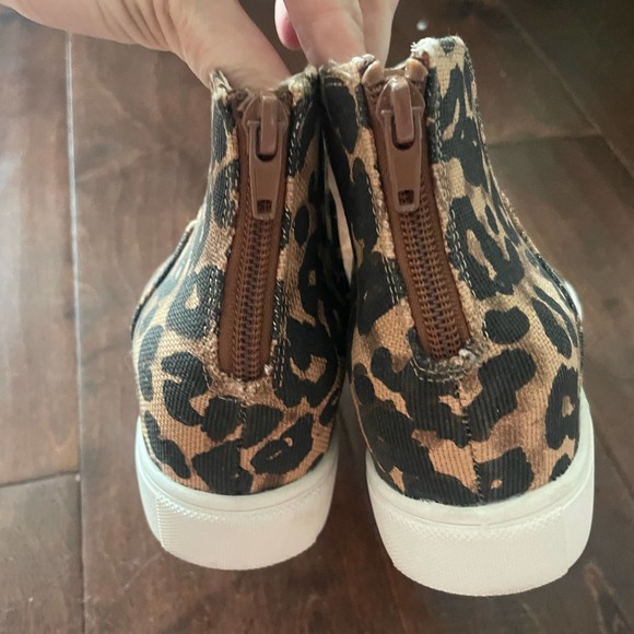 new steve madden claud leopard cheetah high top sneakers size 6.5 - Picture 3 of 4